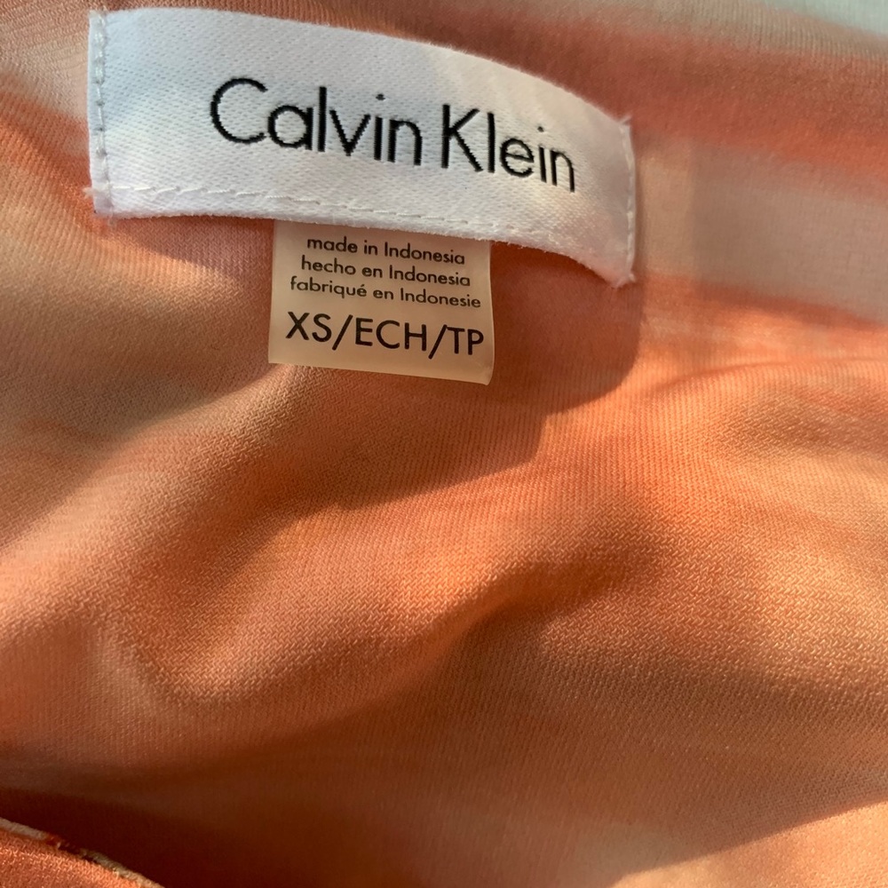 Calvin Klein top - Picture 5 of 7